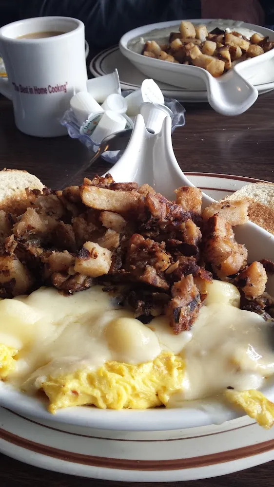 Eggs with Corn Beef Hash and Country Gravy